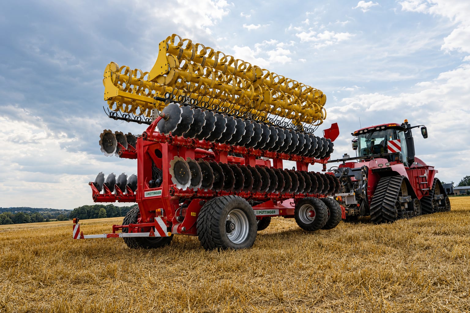 Pöttinger TERRADISC 10001T — disc scurt tractat 10 metri